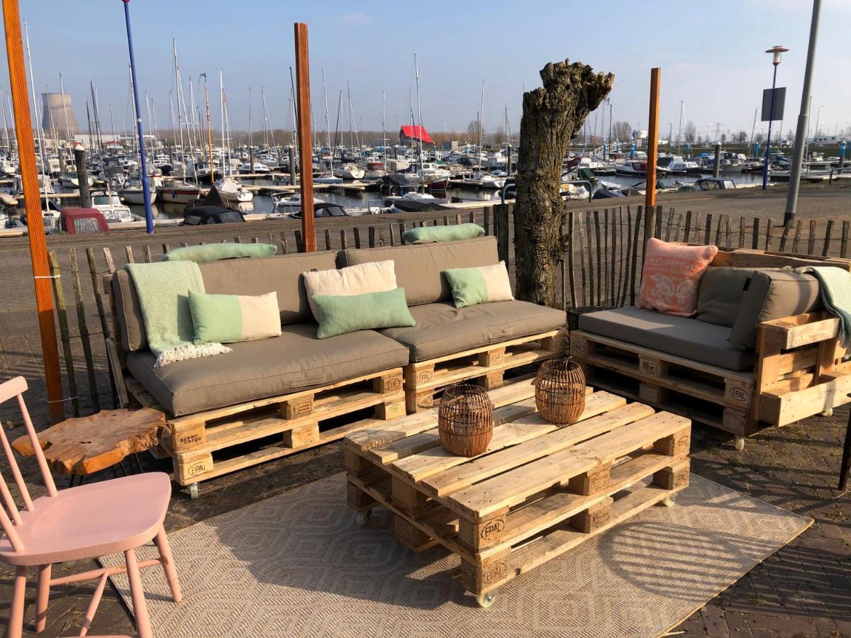Bed And Breakfast De Biesbosch - In 'T Riet Drimmelen Exterior foto