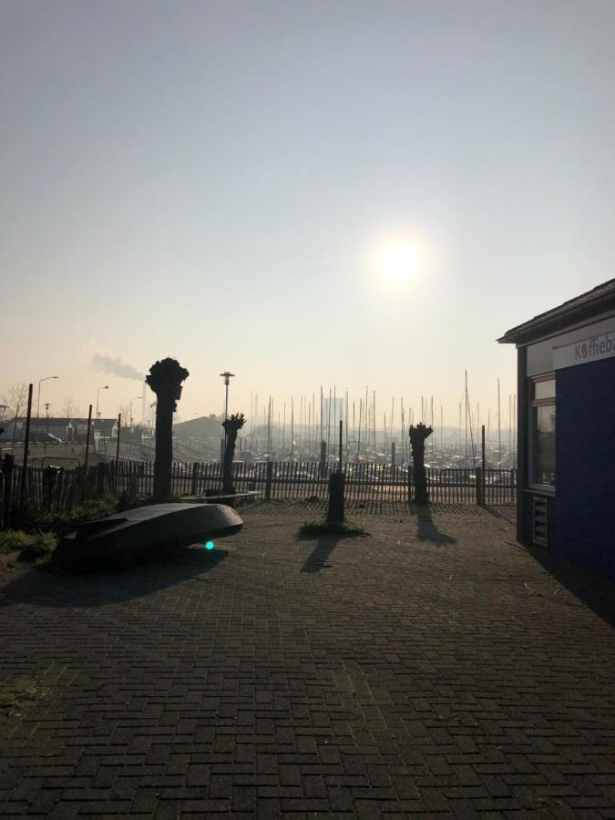 Bed And Breakfast De Biesbosch - In 'T Riet Drimmelen Exterior foto