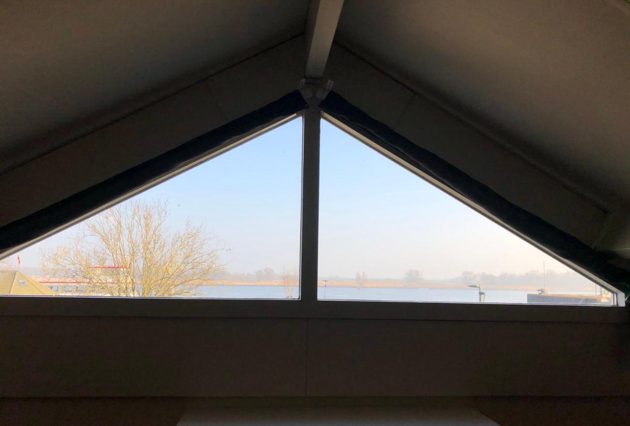 Bed And Breakfast De Biesbosch - In 'T Riet Drimmelen Exterior foto