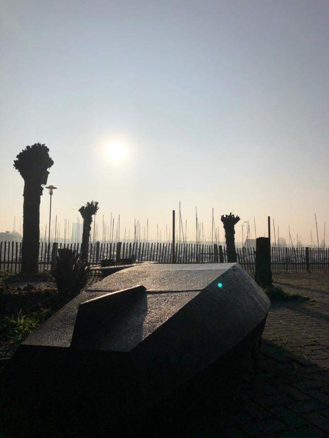Bed And Breakfast De Biesbosch - In 'T Riet Drimmelen Exterior foto